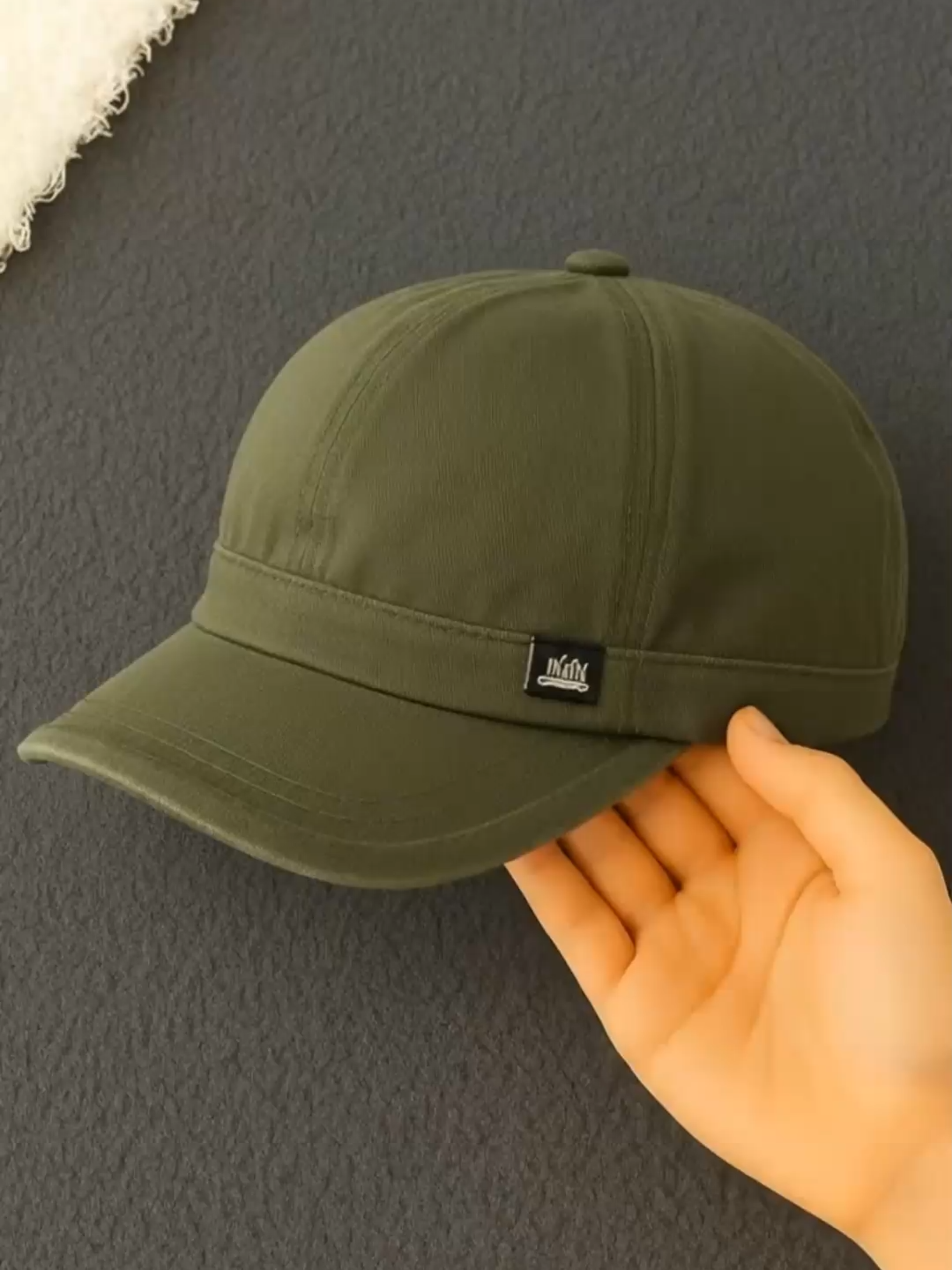 ✨ Tampil classy & clean bareng Plumid Topi Baseball Import TP123 — Topi Pria Distro premium yang lagi viral di TikTok! Bahan halus, desain elegan, cocok buat pria & wanita 😎 💛 Klik keranjang kuning sekarang sebelum stoknya habis! #TopiPriaDistro #TopiPlumid #TopiBaseball #TopiImport #TopiPremium #TopiKeren #TopiUnisex #FashionPria #OOTDPria #StreetwearPria #CapsTrend2025 #TopiViral #KeranjangKuning #StyleCowok #TrendTikTok #FYP #TopiCasual