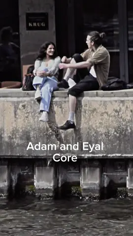 You should jumpppppp!!!! 😂 #fyp #streetmusic #happy #viral #music @Adam And Eyal 