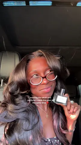 i go hard but i make it look!!!! 💋 feeling like a hottie but also so grateful MUAAAHH #blackgirlmakeup #perfumetok 