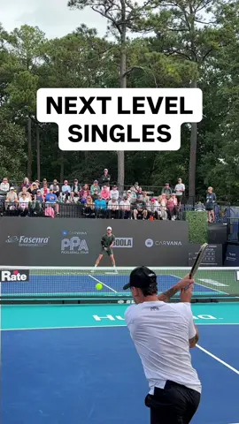 Hunter and Jaume putting on a show and testing each others limits on the singles court 💥