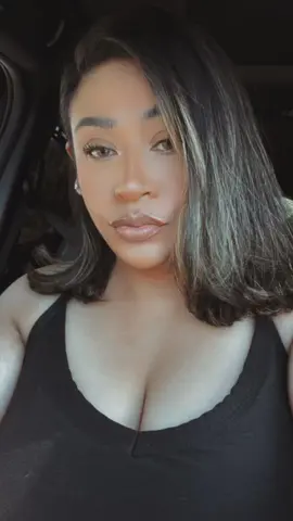 F R I D A Y 🫶🏽