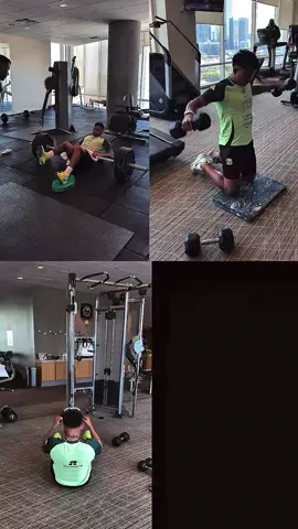 Tocó con mi carnal @Jesus Gallardo 💪🏼