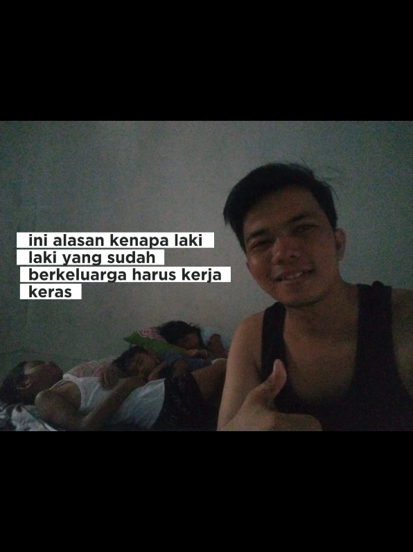 kurangi jatah tidur mu kawan agar anak istrimu bisa tidurr nyenyak.... #gojek #ojolpadang #fyp #fypage 