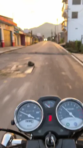 🏍️🌄❤️‍🩹  #gn125 #amanecerbonito #paratii #carretera #viral @Alxdra🧸 