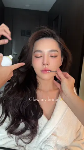 Soft n casual morning look for my #bridetobe ms. winny 👰🏻‍♀️ #ivanatanbrides #thaimakeupjakarta  #weddingmakeupinspiration 