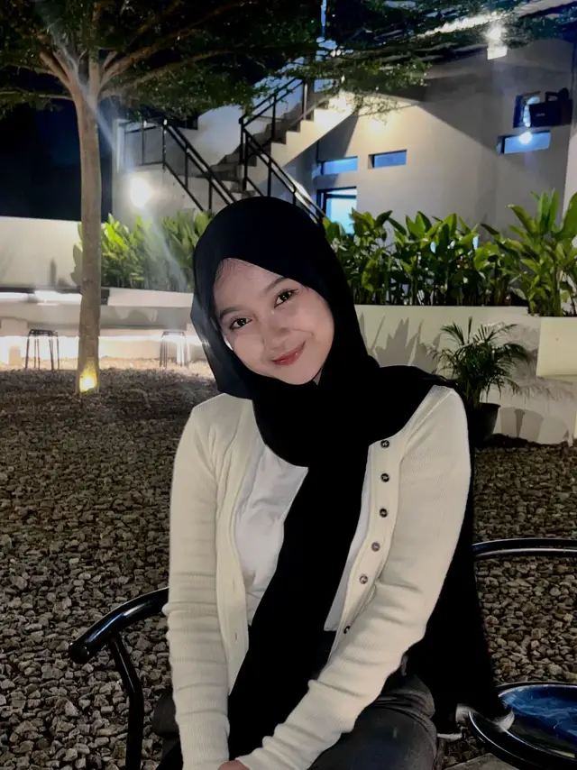 capek jadi orang cakep