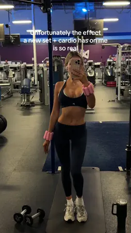 @pr club usa killed it with this color & this set😍 it comes high waisted, but I feel so confident in it. I’ve even been rolling it down when I’m doing cardio!! #workoutset #workoutoutfitinspo #matchingset #gyminspo #newworkoutset 