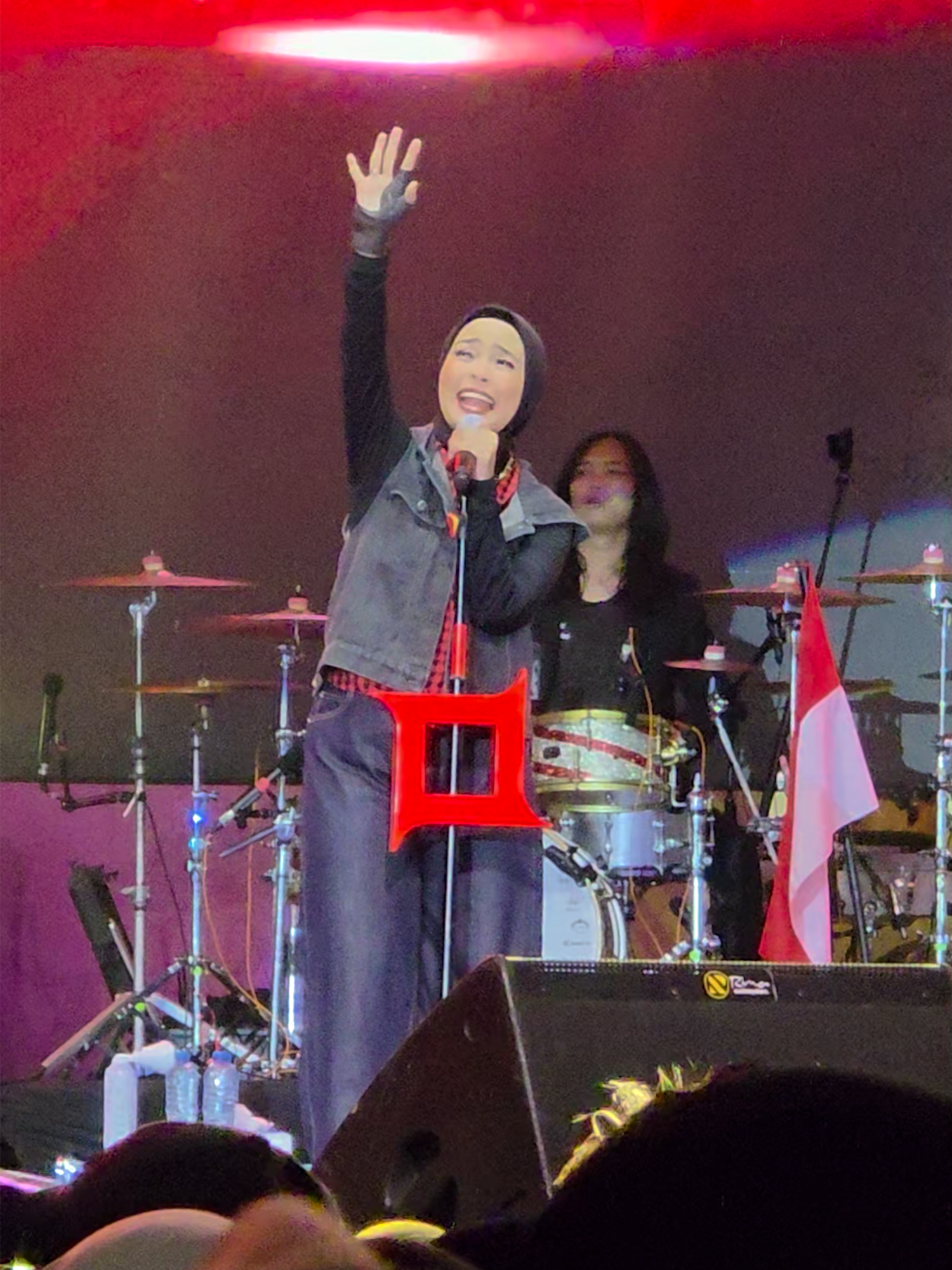 250927 Bayang Abadi || Kotak live performance 21th Anniversary at Indomaret Festival Malang #Kotak #IndomaretFestival2025 #IndomaretFestivalMalang #Indomaret #Rampal