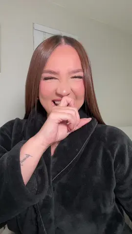 voy a una date omg q nervios lo amo 