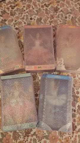 They are so beautiful!!! 🩷🌸🩰❄️🍬 #barbiecollection #barbieinthenutcracker #barbiecoleccionista #barbiecollector #barbiedolls 