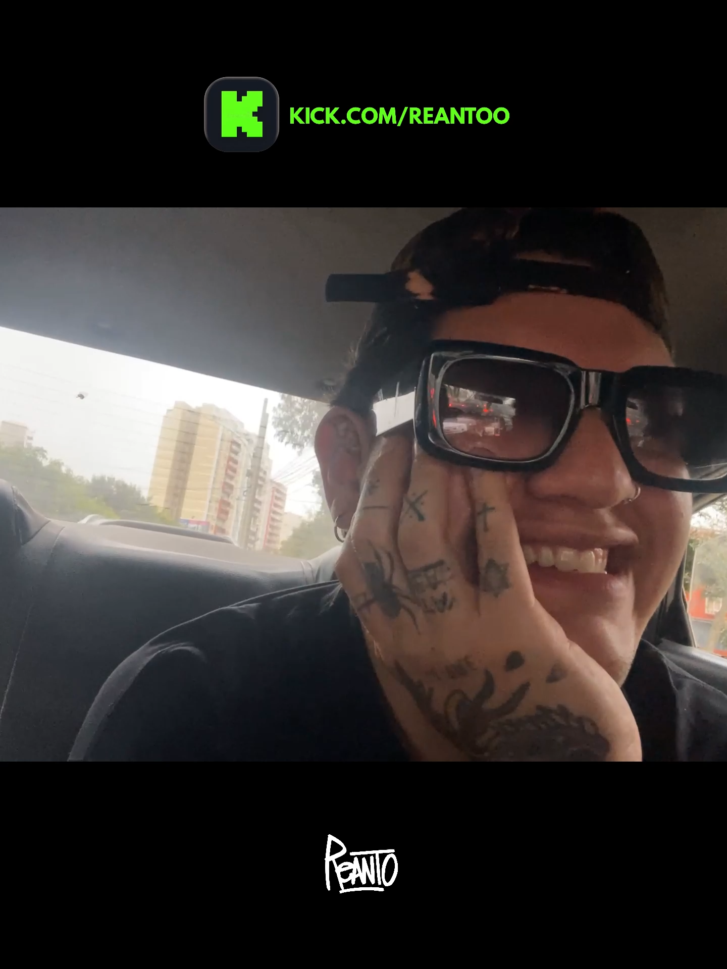 No quiere que lo reconozcan 😂 #live #kick #streaming #reanto