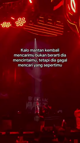 Udah di bilangin gak ad yng sperti aku ehh mlhh di sia siainn😂