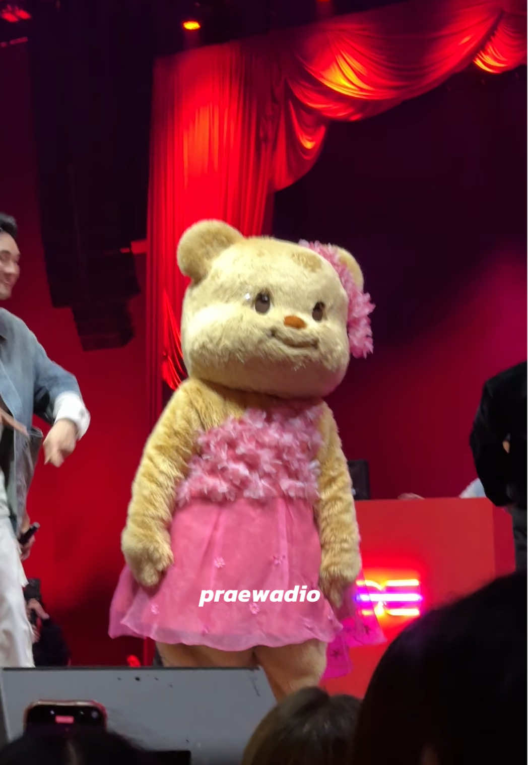 น้องเนยเต้น Hard carry เก่งมากกกก #butterbear #HOMECOMING_PARTY #Bambam #GOT7 