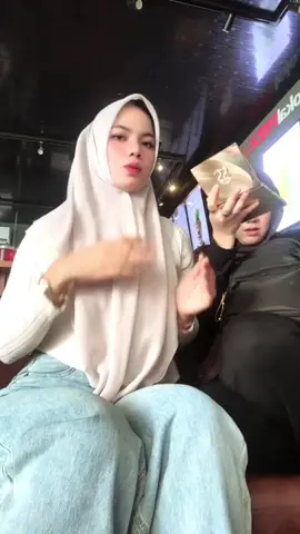 Tolonggg aku di lecehkann😂😂😂