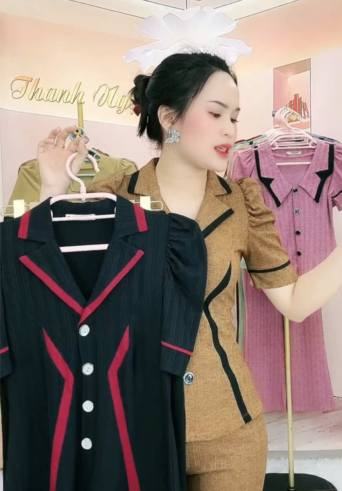 Sneak peek alert! A few moments from my LIVE. Tune in LIVE for the full experience.#tiktoklive #livehighlights #xuongdobothanhngoc 