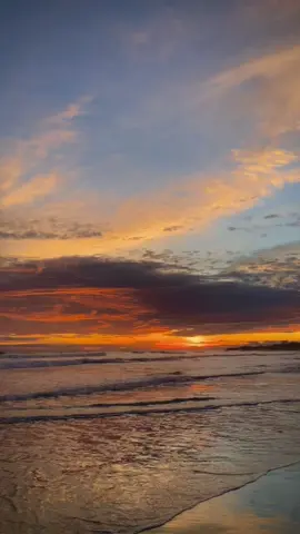 🧡 #foryoupage #playa #atardecer #fyp #quieroperdermecontigo 