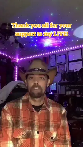 I couldn’t be more grateful to all of you! Together, we can make this journey so much more special! @account_redacted @TTVxxxsickoxxx @Shamrock18 #tiktoklive #livehighlights #livegift #swan #sunglasses 