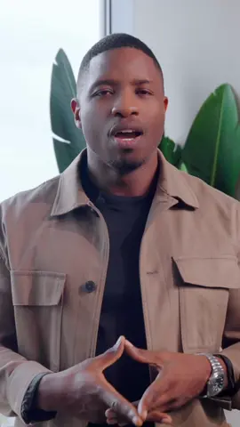 🎓 Attention International Students! With so many student visas being revoked, it’s more important than ever to protect your status. In this video, 4 key tips every student should follow to stay compliant and avoid losing their visa. 📚 Watch now and stay protected. #StudentVisa #ImmigrationAttorney #AttorneySekou #VisaCompliance #InternationalStudents #KnowYourRights