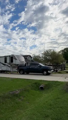 💝We are already missing our friends 🤗 We got to moochdock at their beautiful house for a couple of days & wish it was longer. Last year we moochdocked at their house for 9 days, they are absolutely amazing friends that we consider family💝 We love the RV Life & we’ll see the again this summer ☀️ #rvlife #FamAlly #alliancerv #alliancervbrandambassadors #reel #reelsinstagram #rvcommunity #reels #rvliving #boondocking #glamping #rvunplugged #rv