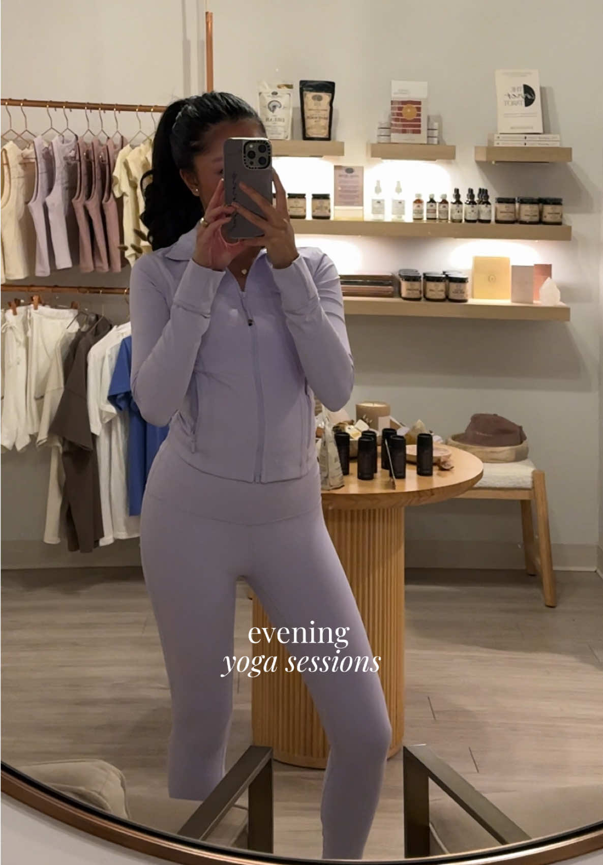 unwinding after a long day🧘🏻‍♀️ #yoga #chicagoyoga #thingstodoinchicago #chicago #chicagofitness 