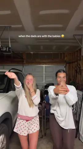 stay at home moms on a friday night😆 @Savannah B #fyp #viral #foryou 