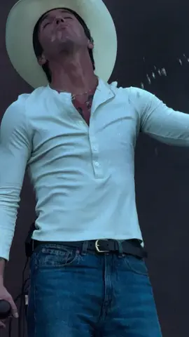 OH HES SICK @tucker #ACL #festival #austincitylimitsmusicfestival #ROLEMODEL #fyp 