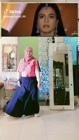 Dibalik filmnya yg bikin mata sembab... ada lagu2nya dengan gerakan mantap... #trending #fyp #trend #hrithikroshan #aapmujheachchelagnelage 