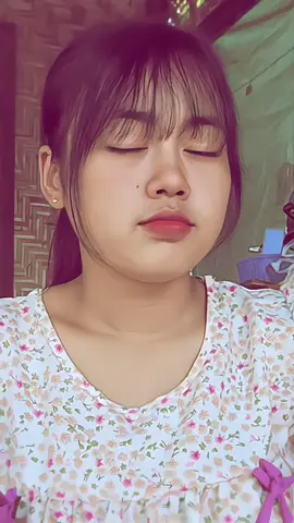 #မလှလဲကြည့်ကွာ😞🤟🧡 #မြင်ပါများပြီးချစ်ကျွမ်းဝင်အောင်လို့😜🤗 #အရင်လိုlikeလေးပြန်ရချင်မိ 