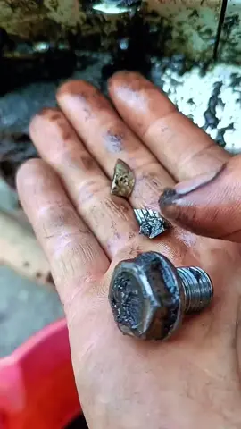 💥 Cómo reparar un cárter roto sin soldar — truco que salva tu motor ⚙️