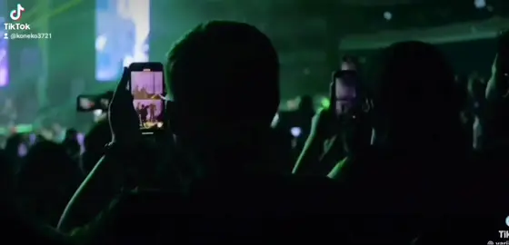 #marcaregistrada #elmayordelosranas🐸 #trend #victorvalverde #videoviral  cómo me encanta esta canción 🐸🐸💚