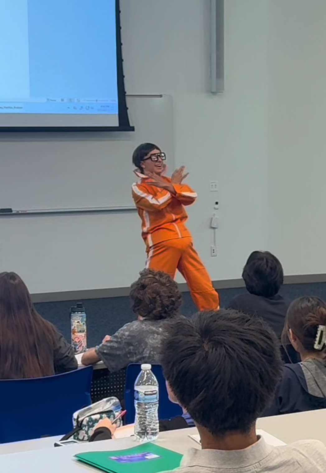 Terrorizing UCI with direction and magnitude ##vector##funny##college##uci##memeOH YEAH vector here at University California Irvine @@jaredsjunkfor filming 