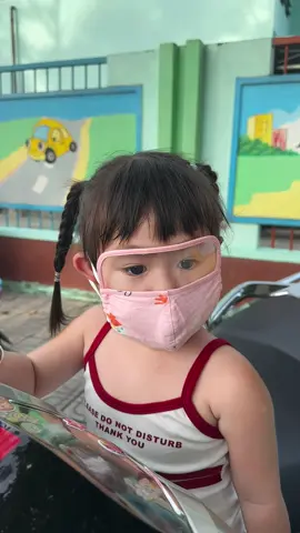 Bé không thich đeo kính mẹ có thể tham khảo khẩu trang tích hợp 2 trong 1 nha #tuyen1906 ##xuhuong##khautrang##khautrangchobe##khautrangcokinh @@Tuyền 1906 @@Tuyền 1906 @@Tuyền 1906