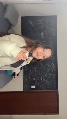 Depois de comer 3 pedaços de pizza e um sorvete 