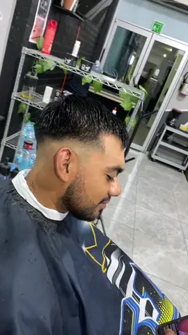 De ante mano muchas gracias y espero verlos pronto  #elbryanbarber649 #uara #levelup #baarberia #tepicnayaritmexico🇲🇽😜😜 