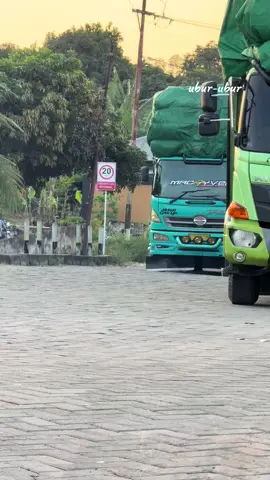 ARJUNA✅ #macgyver #truckflores #mobilmobilan #fypageシ #bolakbaliksurabayaflores 