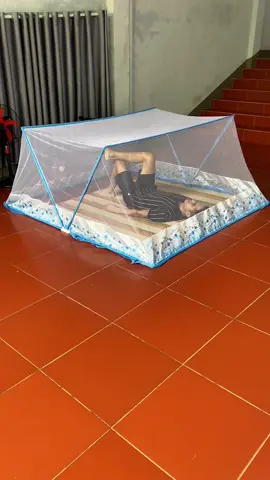 Mùng chụp xếp gọn dễ dàng và tiện lợi cho gia đình, vài giây có mùng nằm rồi nhanh gọn #mungchuptubung #manchuptubung #nganbaby95 #phongngudep #giuongngudep  @Ngân BaBy 95  @Ngân BaBy 95  @Ngân BaBy 95 