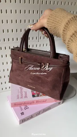 Prettiest suede bag from #mossdoom #suede #suedebag #handbag #slingbag #bag @MOSSDOOM PH 