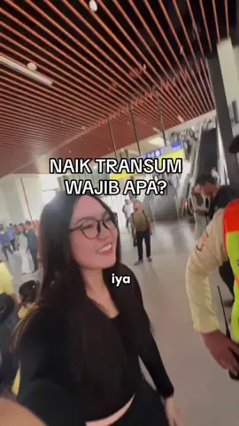 kalian stuju ga sama aku dan pak satpam? kalo naik transportasi umum wajib pakai?  #fyp #viral #chindo #anakrantau #parfumrihanna 