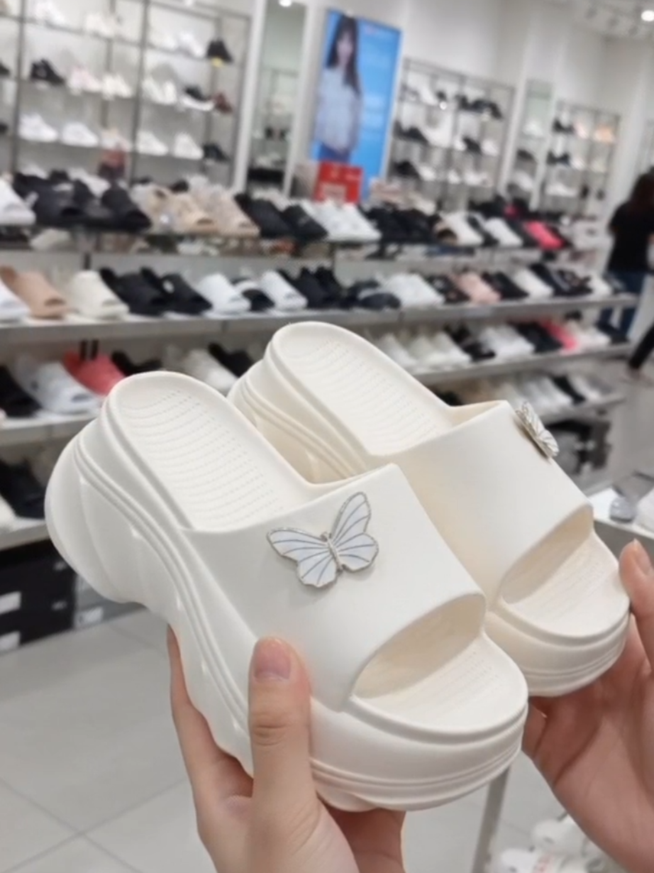 Sendal wanita wedges model slip on #sendaljelly #sendalkekinian #sendalviral #sendalwanita #sendalwedgeswanita 