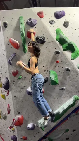 erm the videographer was shaking she was tired #wlw #climbingtiktok #mauiwowie #softmasc #lol 