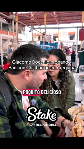 Giacomo Bocchio probando pan con chicharron en Arequipa #giacomobocchio #arequipa #giacomobocchio #fyp #panconchicharron 