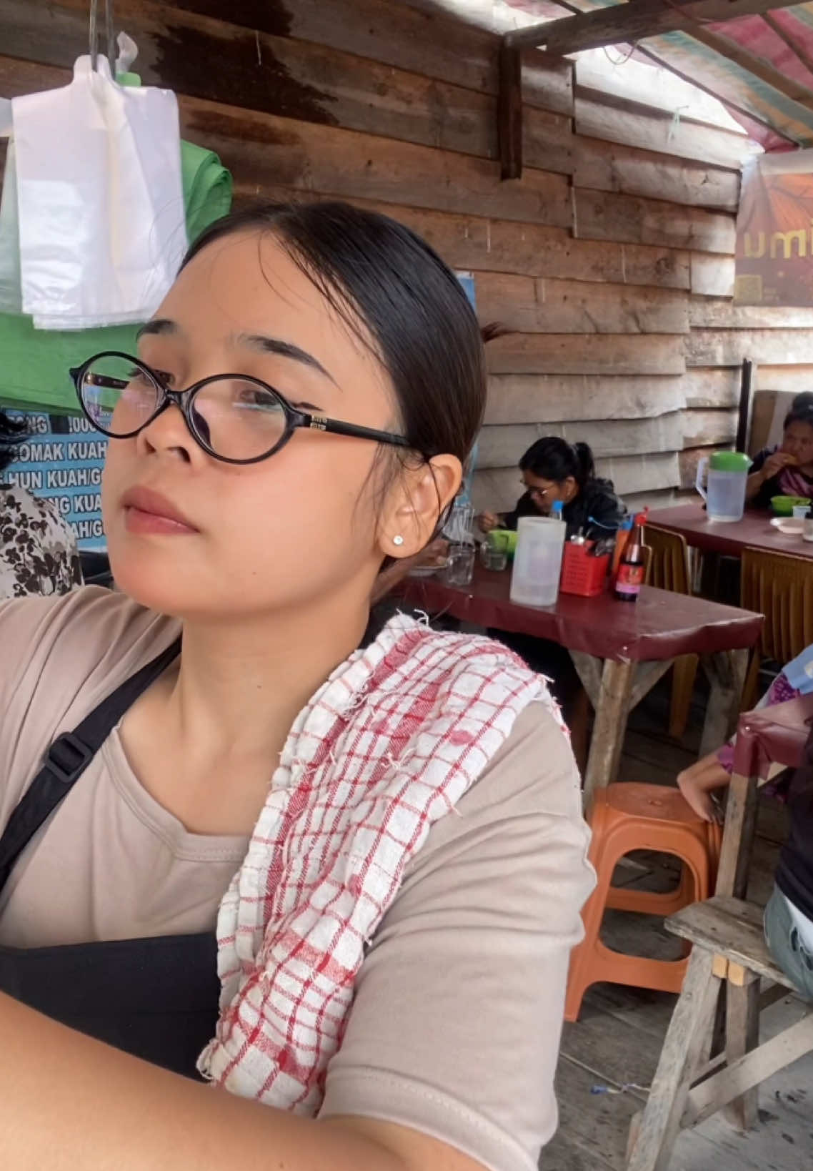 Yang mau punya qris samaan kayak aku bisa pakai kode referal Qrisumkm yaaa biar dapat potongan 20.000 😍👌 #daftarqris #instaqris #qrisjualan #qris #warung