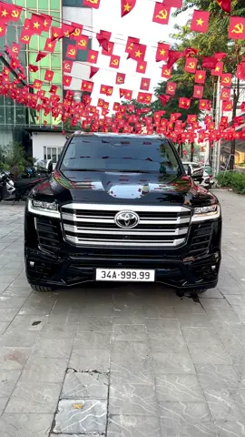 Đã Land Cruiser lại còn gắn biển Ngũ quý không có từ gì để miêu tả cho siêu phẩm này #sángluxurycar #xuhướng #fyp #landcruiser #lc300 