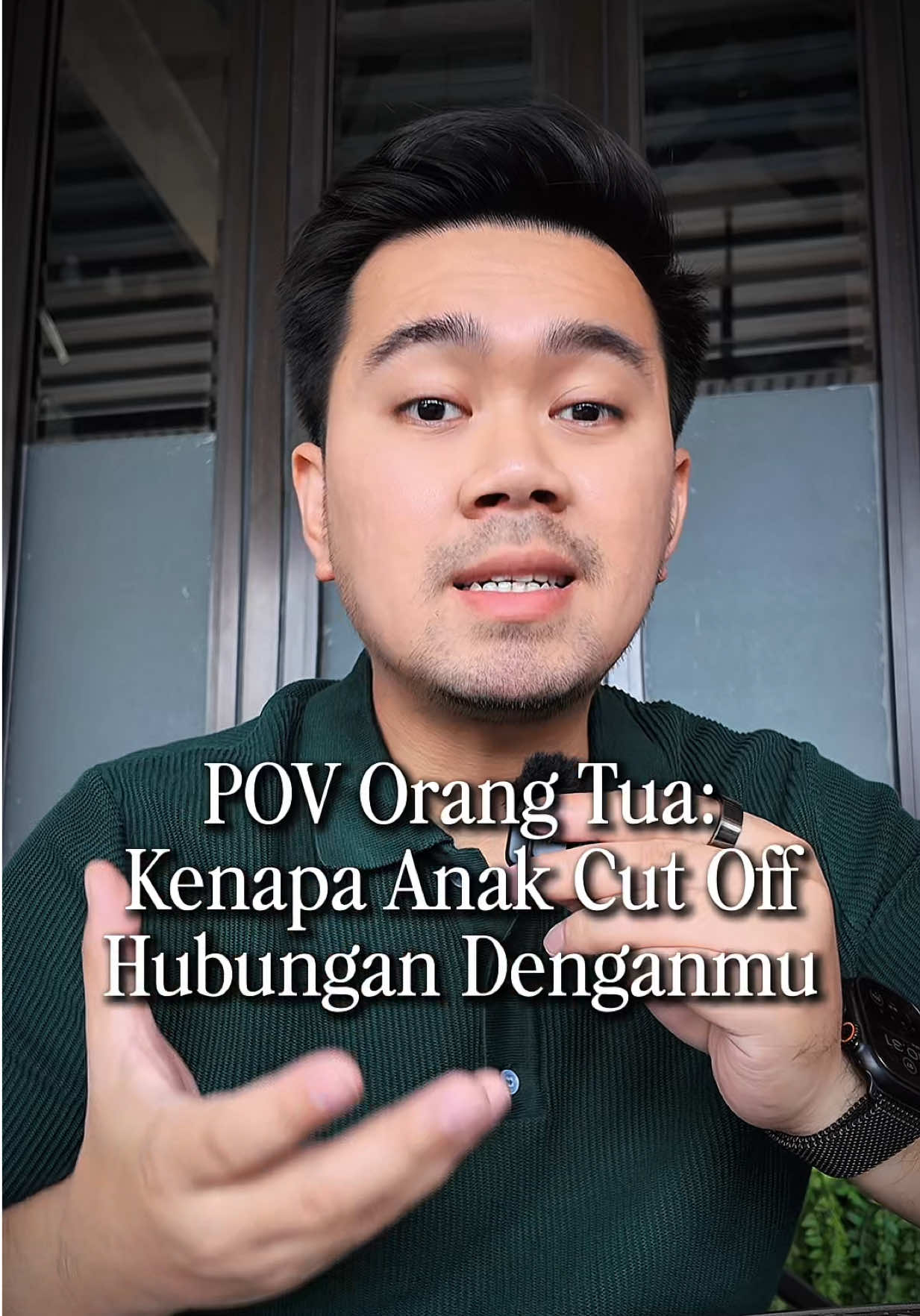 Dear orangtua yang di cut off anak: kadang anak gak ninggalin karena benci, tapi karena harus selamatkan diri mereka sendiri 💔 Sebelum bilang “anak durhaka”, tanya dulu: “Apa yang aku lakukan sampai dia merasa harus pergi?” Introspeksi bukan kelemahan. Ini langkah pertama menuju rekonsiliasi yang sehat dan harmonis. Buat anak, bantu share ya agar sampai ke orang tua 🍀 #longervideos 