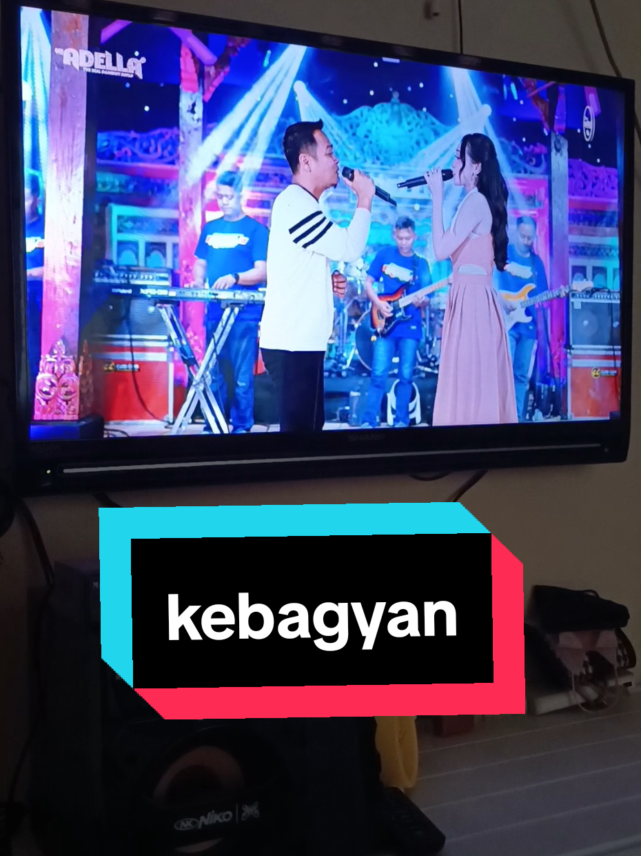kebagyan @difarina20 ft @fendikadella Omadella #kebagyan #hennyadella #fendikadella #difarinaindra #omadella 