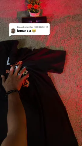 Membalas @KHODIJAH 12 hanya orang pilihan yang berani pakai kaos ini 🥹 #kaosmurah #kaoskatakata #kaosviral #kaosdistro #tiktokshop 