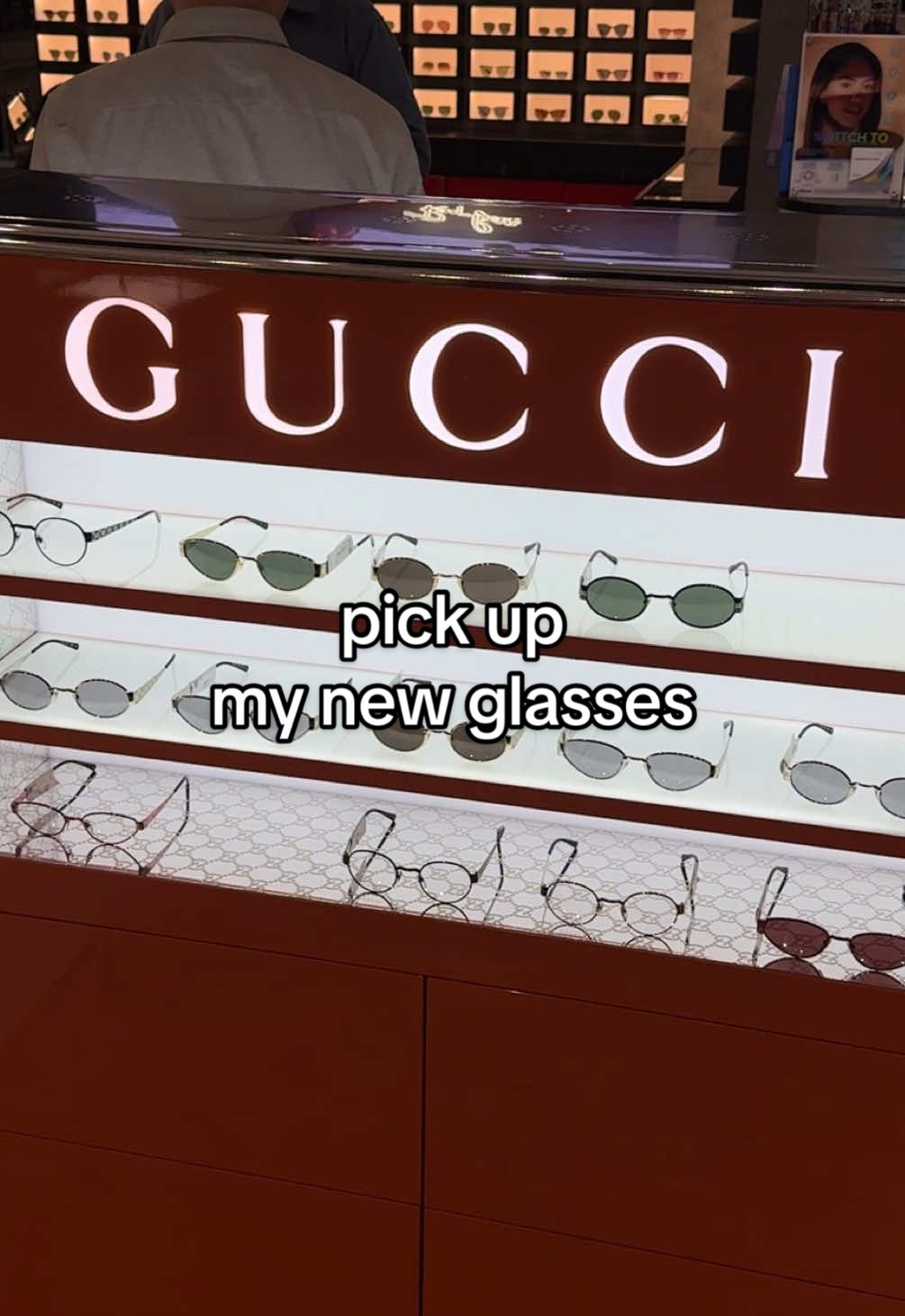 Replying to @mayday pick up my new glasses with me! @Gucci 🖤 ini di @Grand Indonesia yaww shoutout to @Optik Seis 🫶🏼 (not sponsored) #guccissima #gucciglasses #optikseis #grandindonesia 