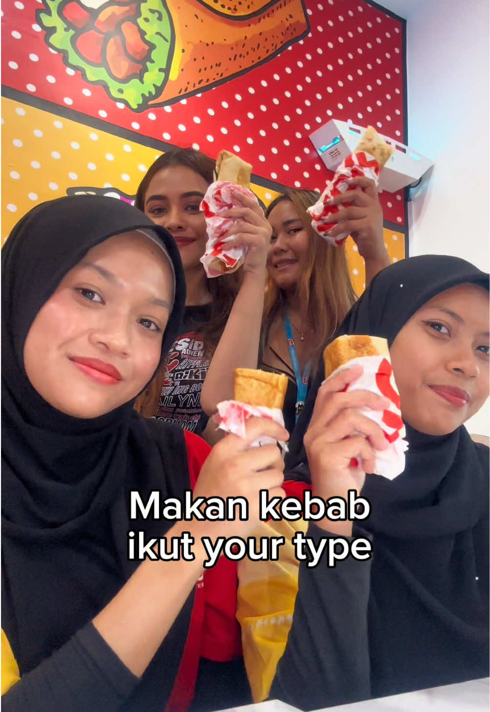 Type boleh berubah tapi kebab tetap setia 🥙😍 #kyroskebabmalaysia #kebablovers #foodiemy #foodiekl #fyp 