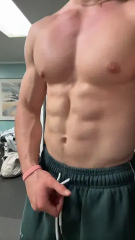 12% body fat😁 #foryoupage #lifting #gym #bodybuilding #aesthetic 