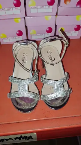 cute and affordable korean-style summer sandals fashionable and verry charming sandals for kids.  #tiktokviral #foryoupageofficiall #affliatemarketing #foryoupageofficiall❤️❤️tiktok #foraffiliatetiktok 